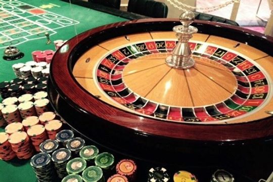 オンラインカジノ自動売買EAは稼げる?基本的なルールを徹底解説